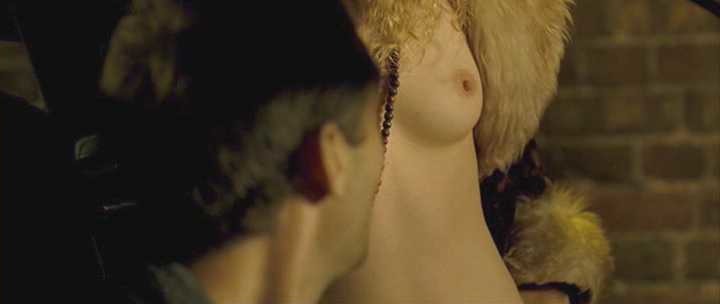 Vera Farmiga nude (4)
