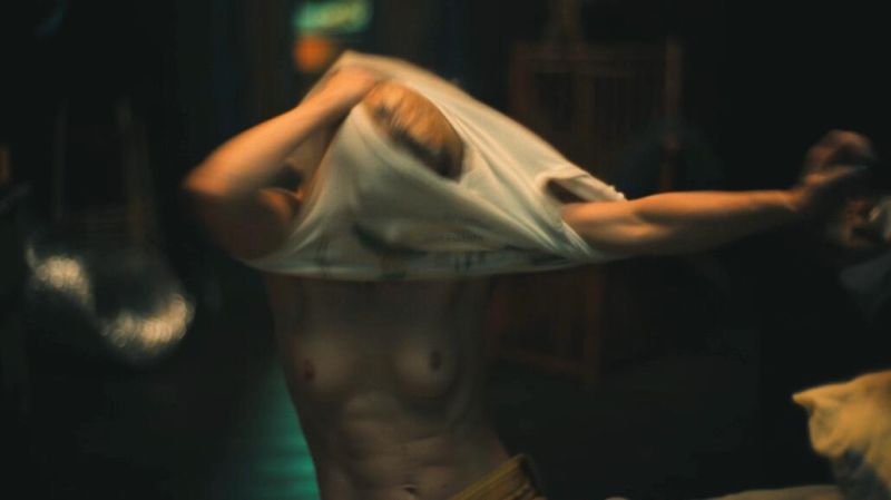 Carrie Coon nude (18)
