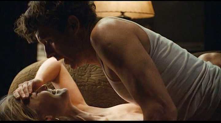Rosamund Pike nude (11)
