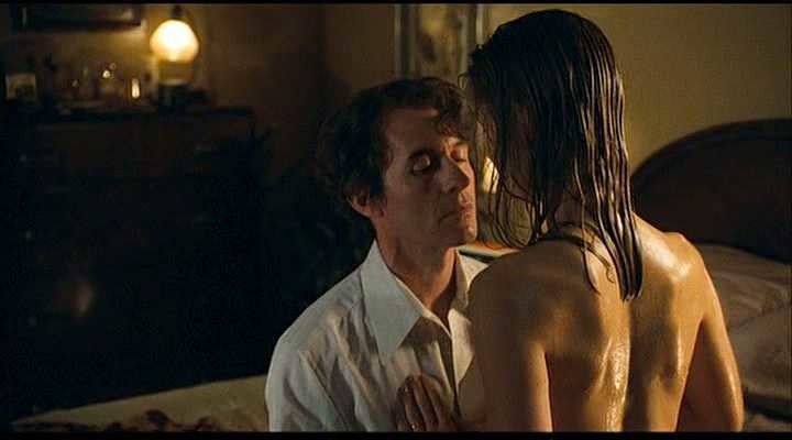 Rosamund Pike nude (9)
