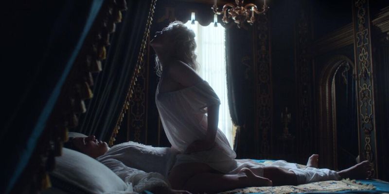 Elle Fanning - The Great - S03E10_1
