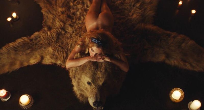 Sydney Sweeney - Euphoria - S02E02 - 1_2

