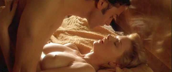 bM1591-GretchenMol@ForeverMine-3_2
