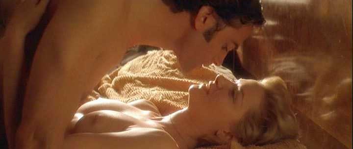 bM1591-GretchenMol@ForeverMine-3_4
