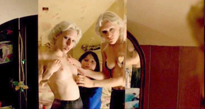 ChloeSevigny_CarisaGlucksman_Gummo-1-CMA_4.jpg