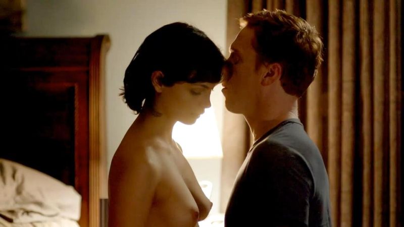 Morena Baccarin - Homeland - S01E03 - BD_2
