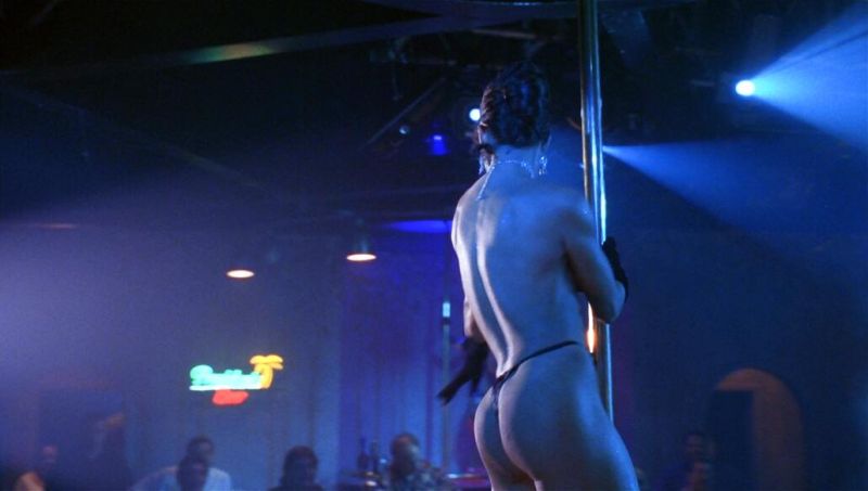 Demi_Moore_-_Striptease_-_4_1.jpg