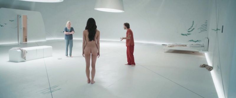 Ashley Greene - The Immaculate Room - 1_3
