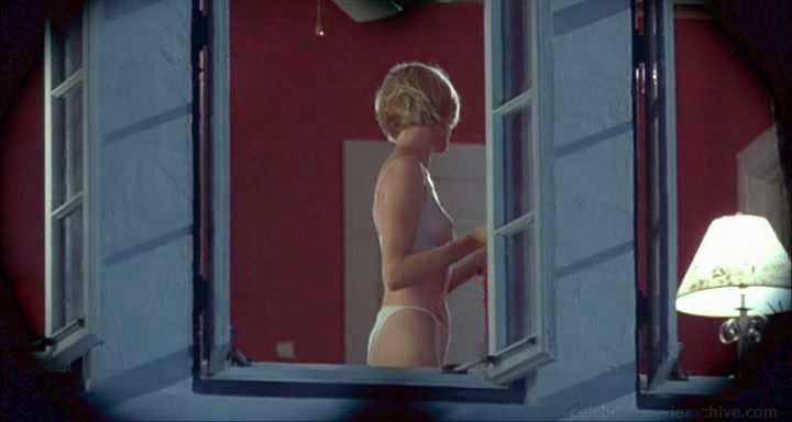 bM2894-CameronDiaz@TheresSomethingAboutMary-2_1
