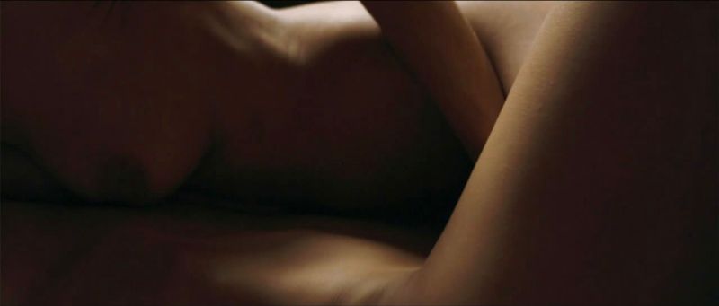 Elena_Anaya___Natasha_Yarovenko_-_Room_in_Rome_-_03_4.jpg