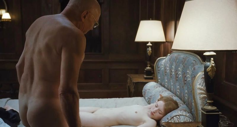 Emily Browning - Sleeping Beauty - 05_1
