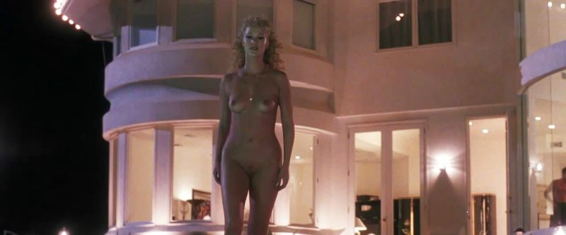 Elizabeth-Berkley-Showgirls-5_1.jpg