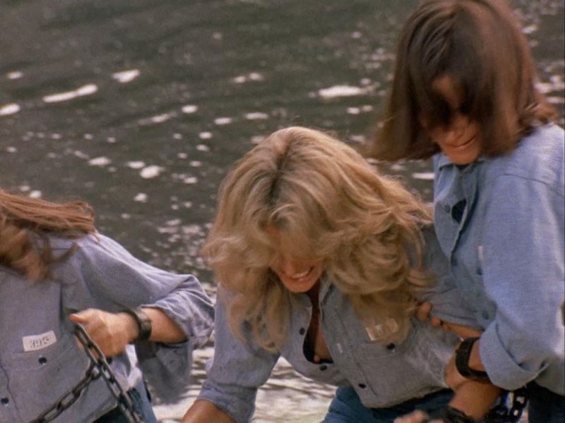 Farrah Fawcett - Charlies Angels - S01E04_3
