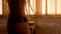 Florence_Pugh_-_Marcella_-_S01E01_-_2_2.jpg