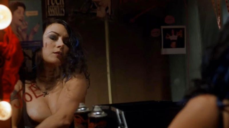Jennifer Tilly - Dancing at the Blue Iguana - 3_2
