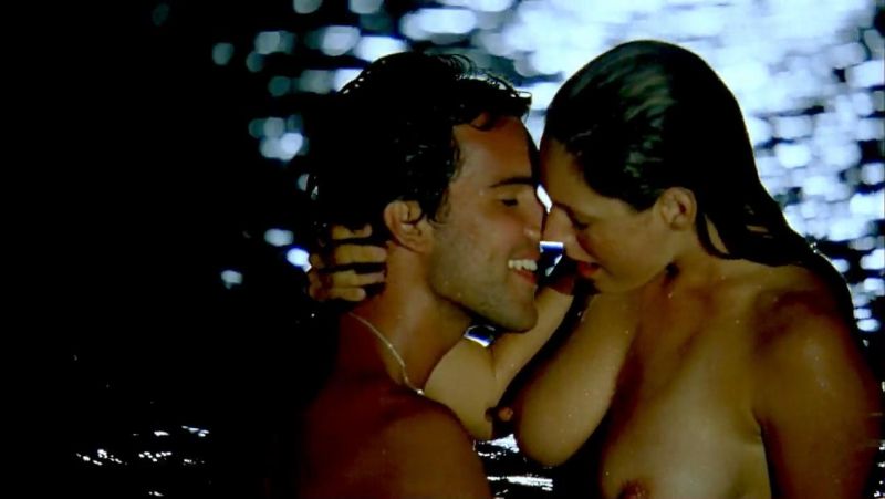 Kelly Brook nude (15)
