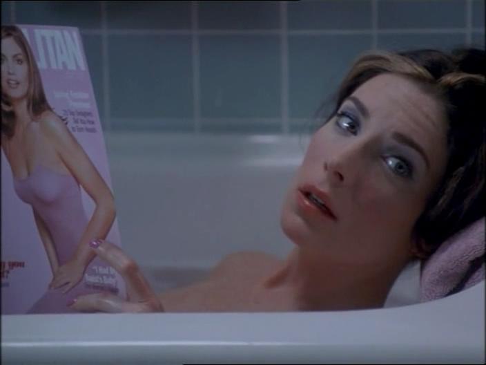 Lara Flynn Boyle (21)
