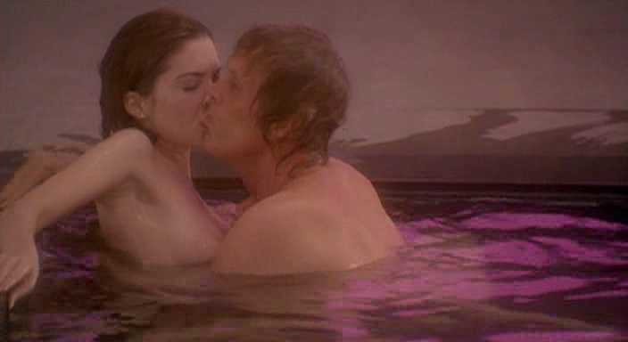 Lara Flynn Boyle (5)
