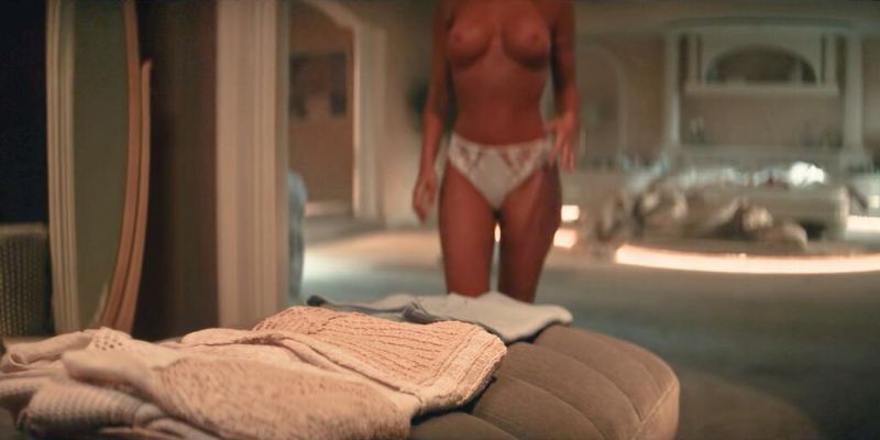 Lily James Nude (12)
