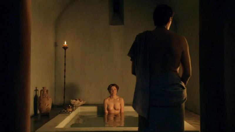 Lucy Lawless Nude (7)
