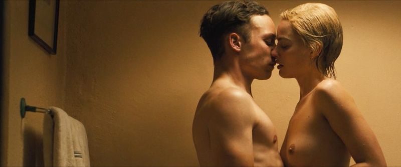 Margot Robbie Nude (27)

