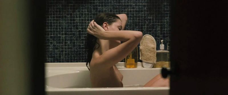 Mischa Barton Nude (10)

