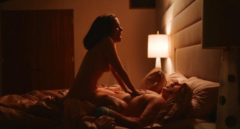 Parker Posey nude (2)
