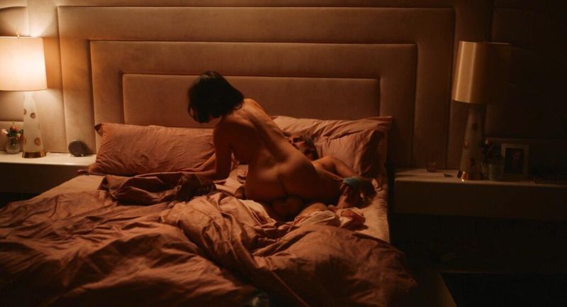 Parker Posey nude (3)
