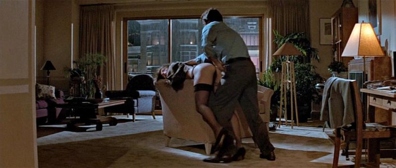 Jeanne-Tripplehorn-Basic-Instinct_3.jpg