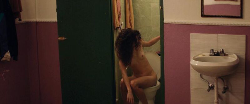 Margaret Qualley nude (28)
