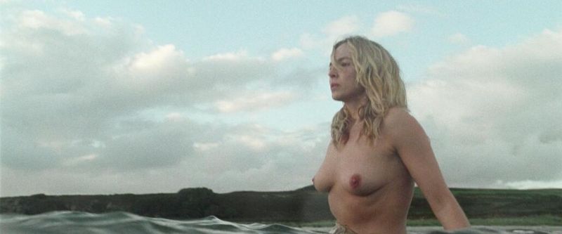 Jodie Comer nude (3)
