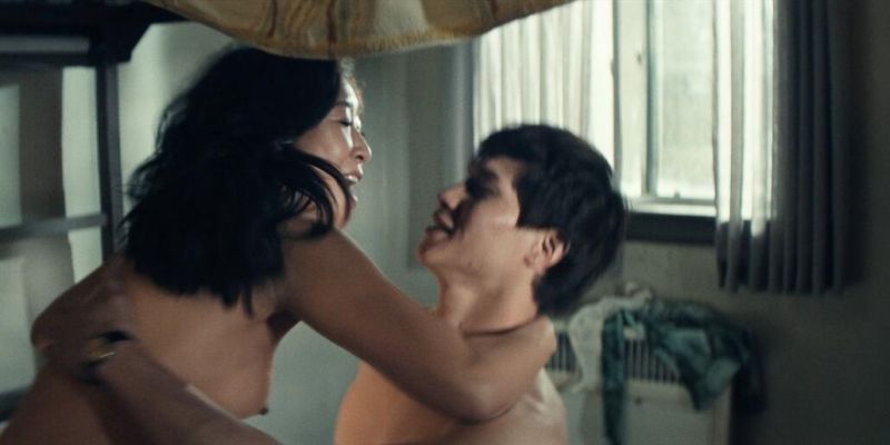 Sandra Oh nude (2)
