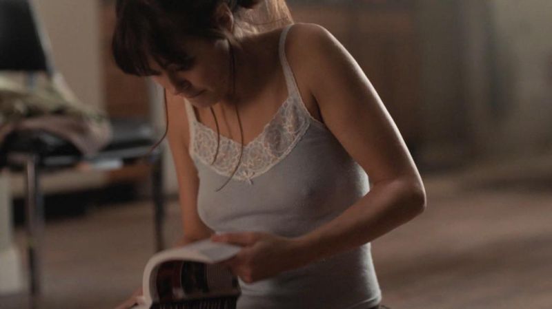 Ella Purnell nude (3)
