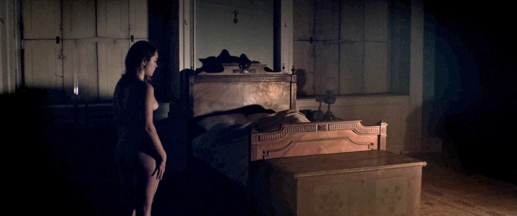 Florence Pugh Nude Scenes (42)
